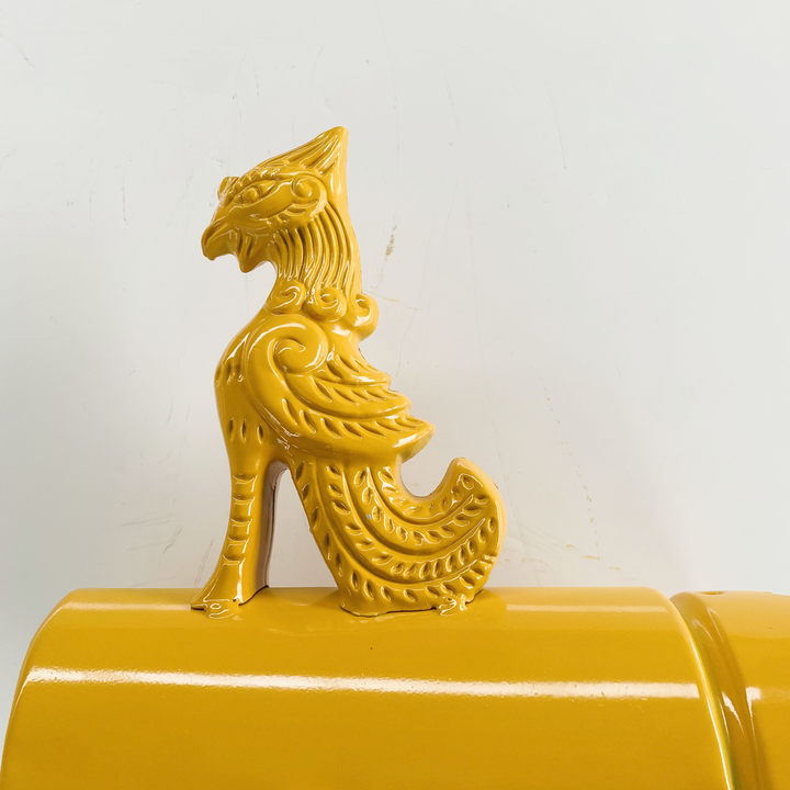 金屬屋脊吻獸